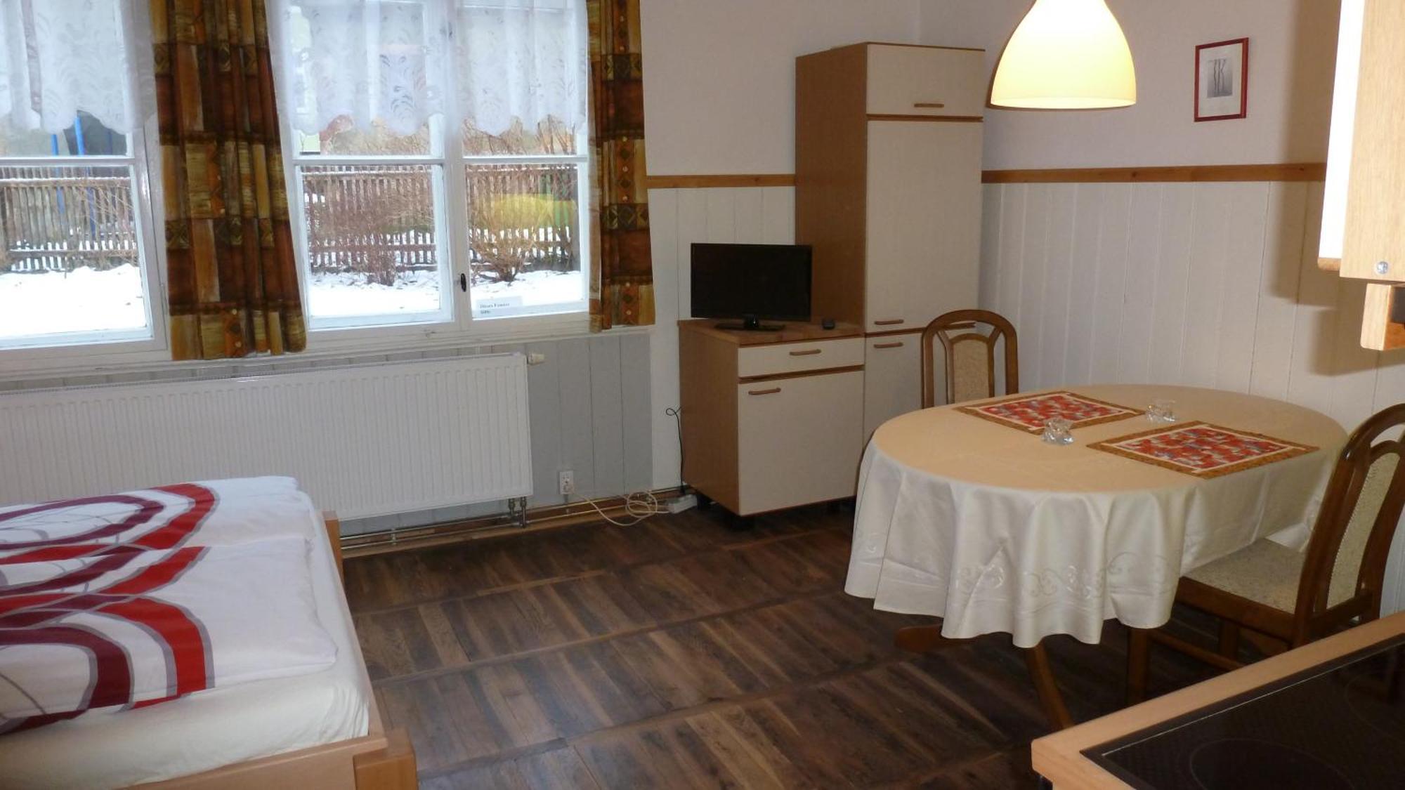 Alte Schule Apartment Tambach Dietharz Ruang foto