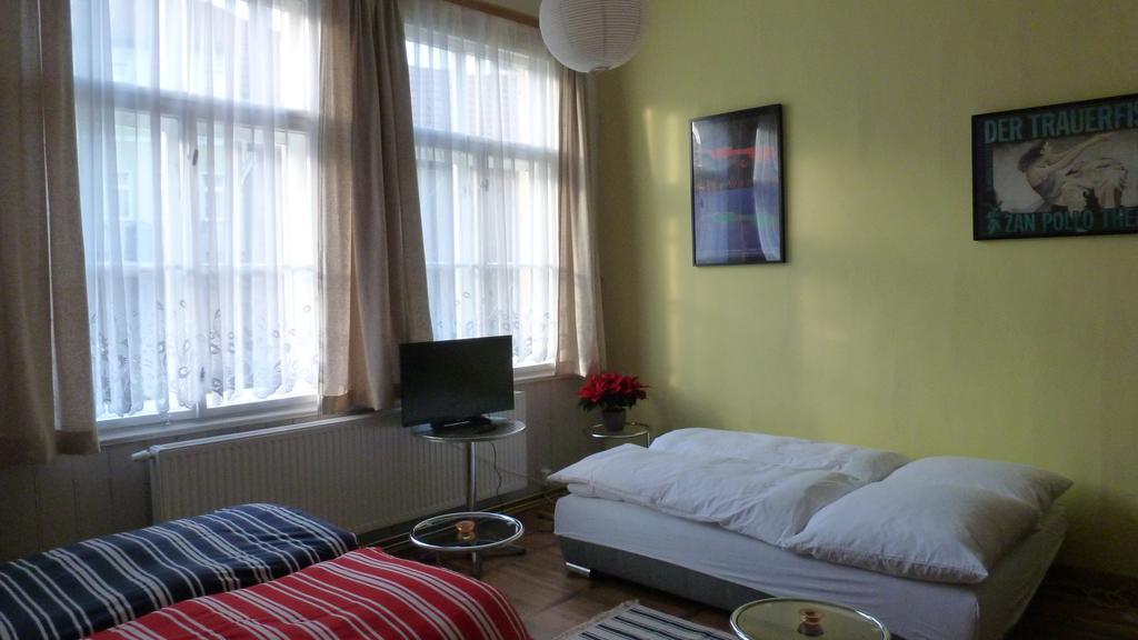 Alte Schule Apartment Tambach Dietharz Ruang foto
